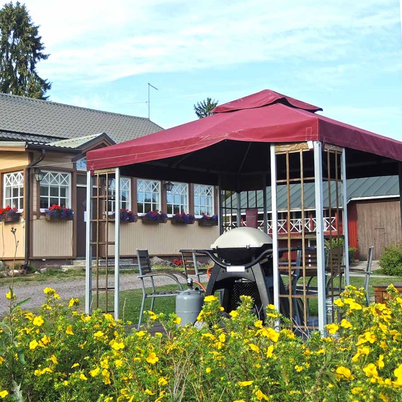 Tuukkalan tilan piha